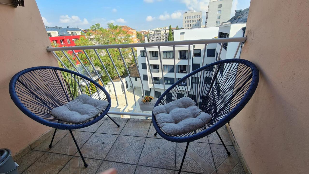Marina Penthouse Daire Novi Sad Dış mekan fotoğraf